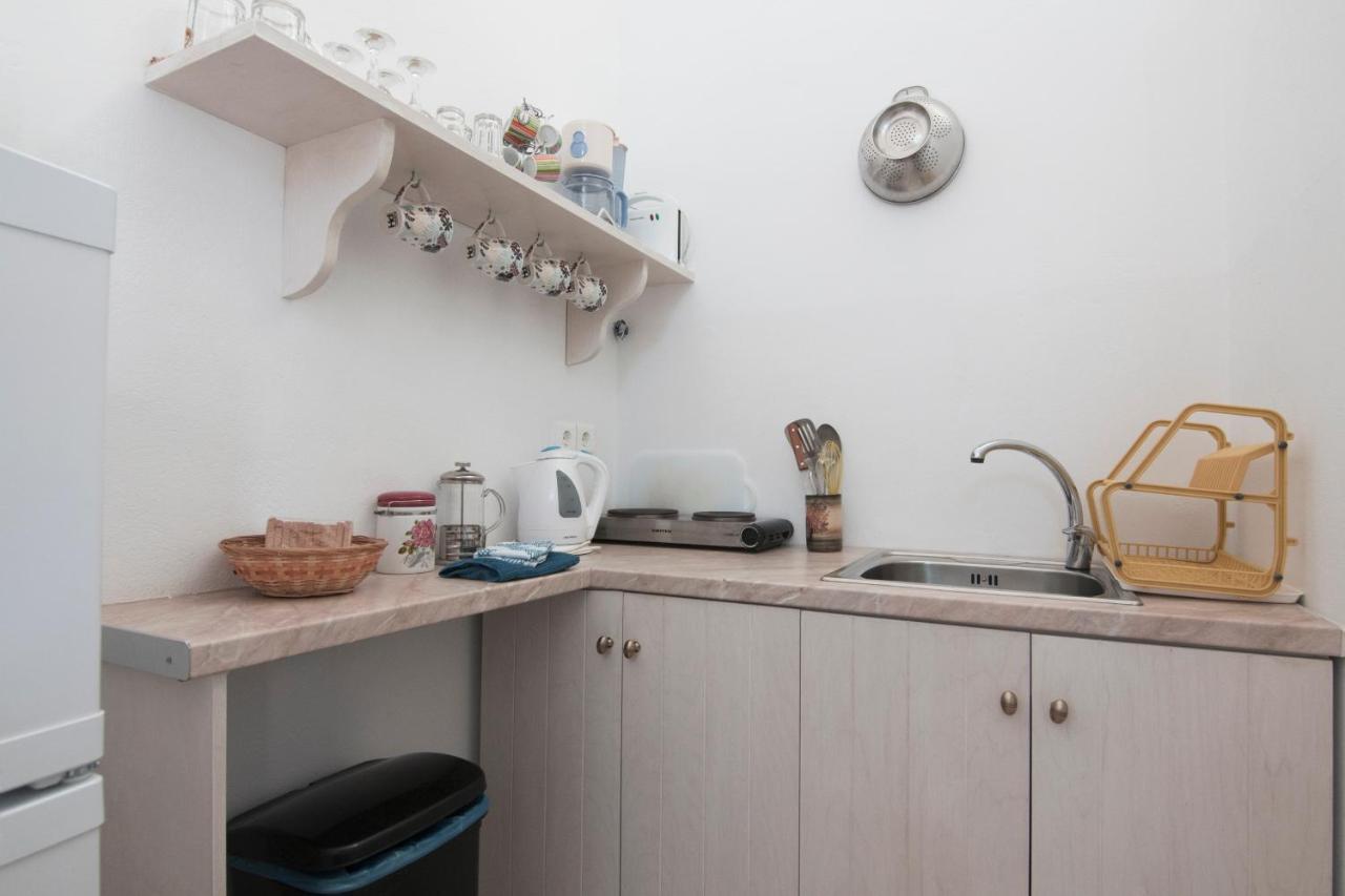 Calderimi Apartments Тира Экстерьер фото